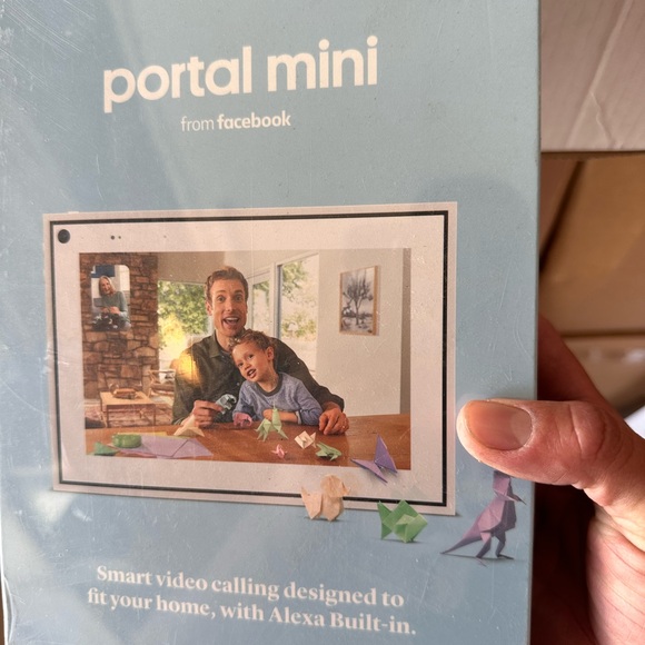 Facebook Portal Mini - Smart Video Calling 8” Touch Screen Display with Alexa - Picture 5 of 5